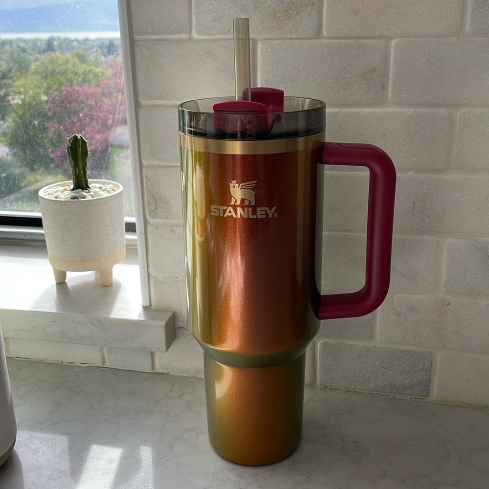 Stanley X Lainey Wilson special tumbler